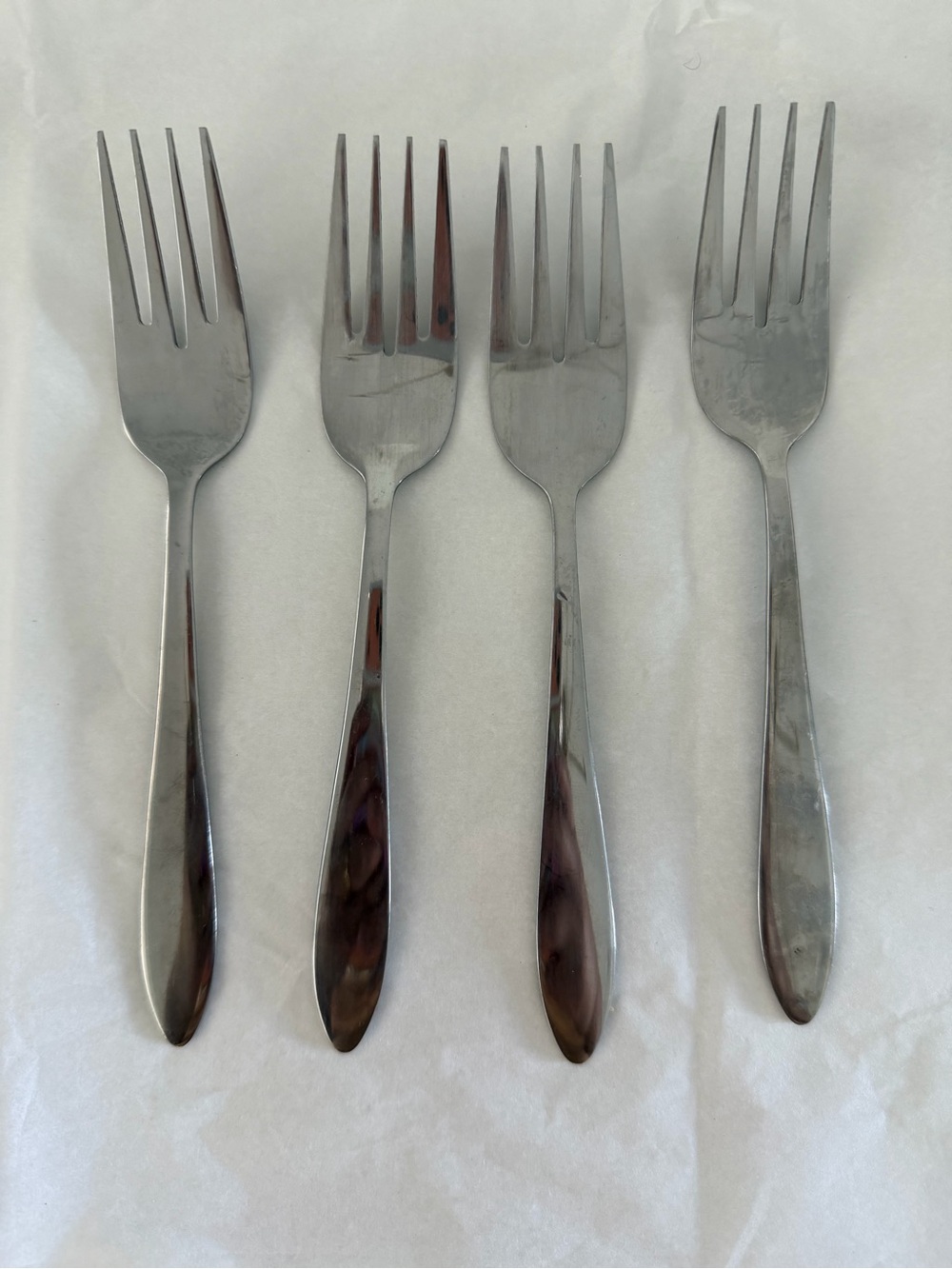Oneida Icarus Pointed Forks – Set of 4